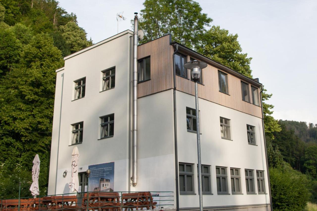 Hotel Spálov Semily Esterno foto